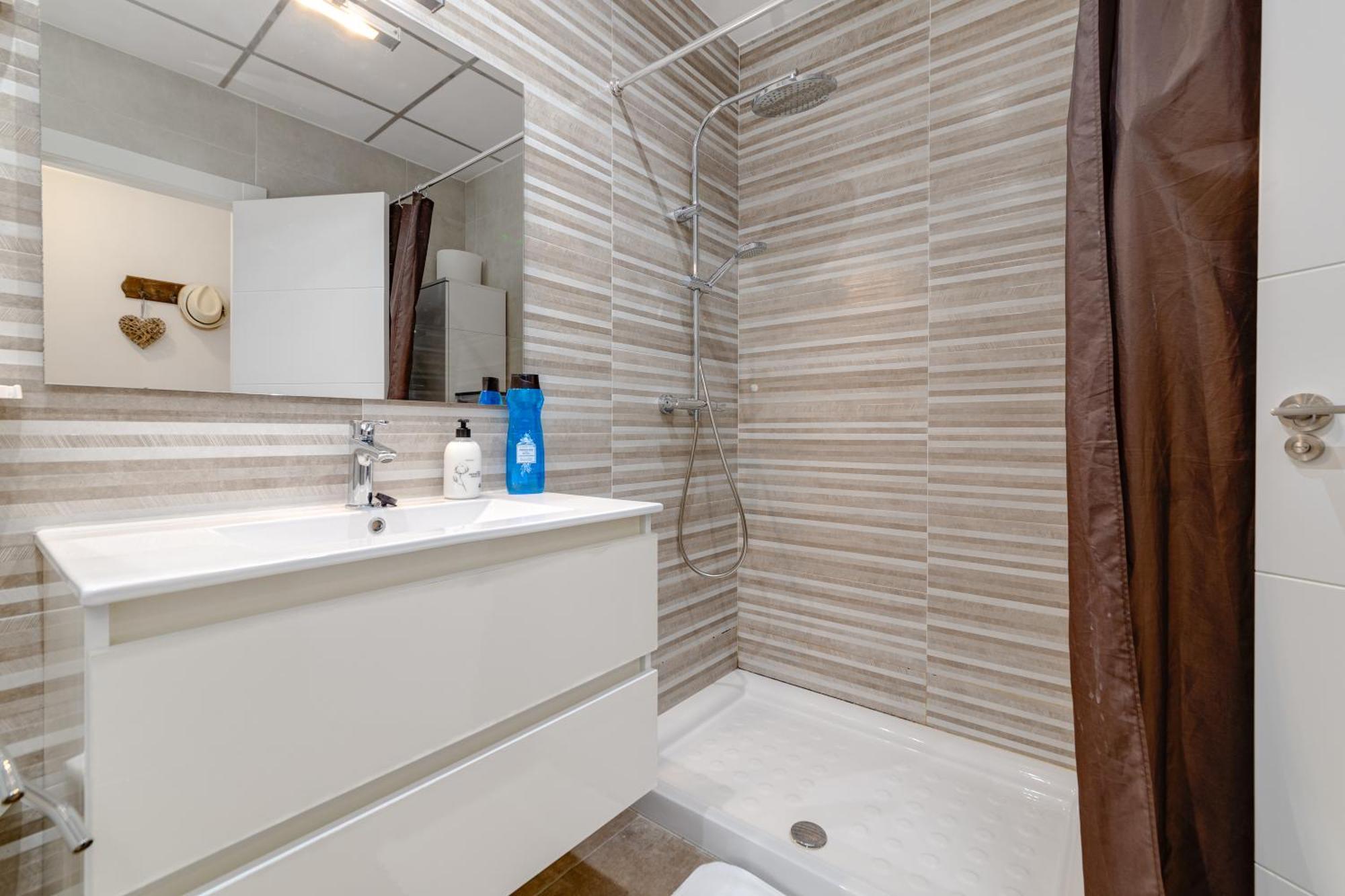 Hb Apartments - Apartamento Alicante Rambla Mercado Central Playa - El Loft Del Barrio ภายนอก รูปภาพ
