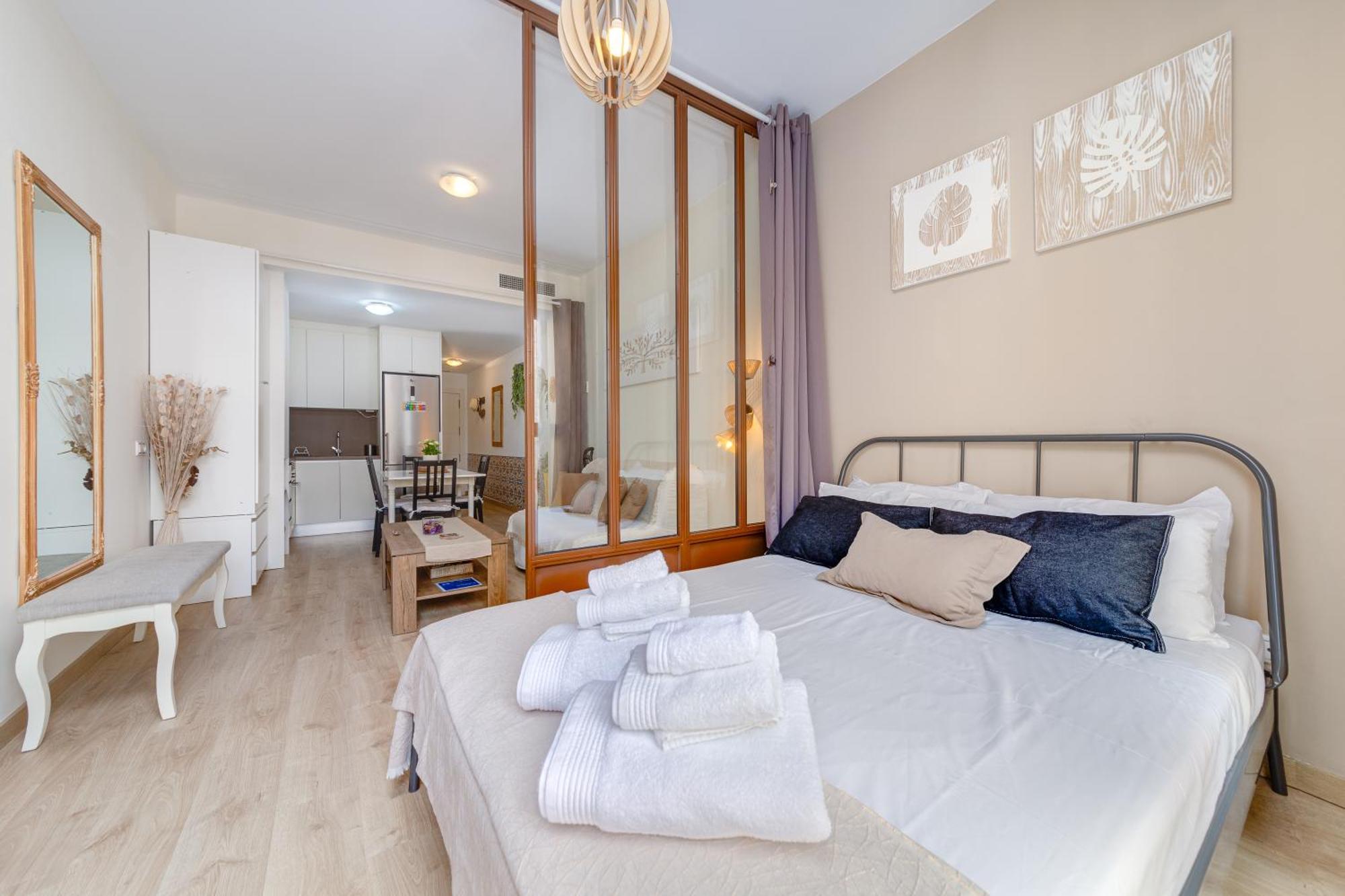 Hb Apartments - Apartamento Alicante Rambla Mercado Central Playa - El Loft Del Barrio ภายนอก รูปภาพ