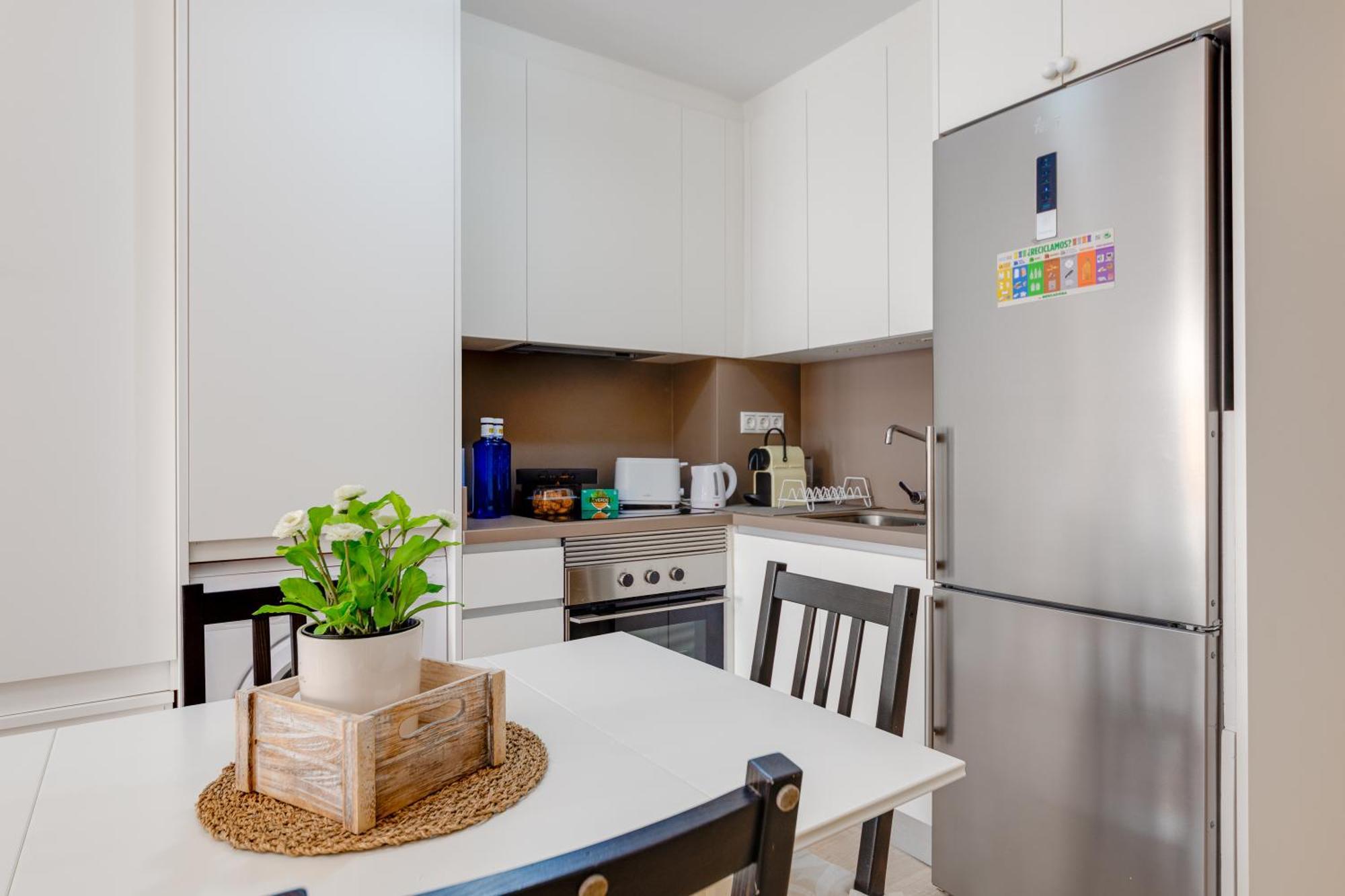 Hb Apartments - Apartamento Alicante Rambla Mercado Central Playa - El Loft Del Barrio ภายนอก รูปภาพ